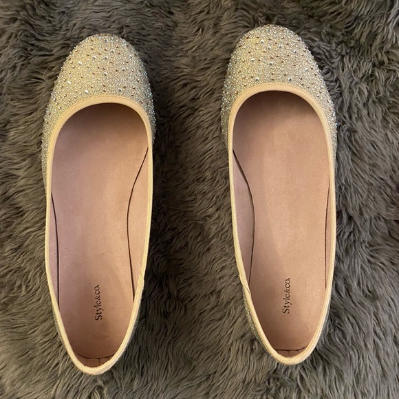 Sparkly Gold Champagne Flats - Picture 2 of 6